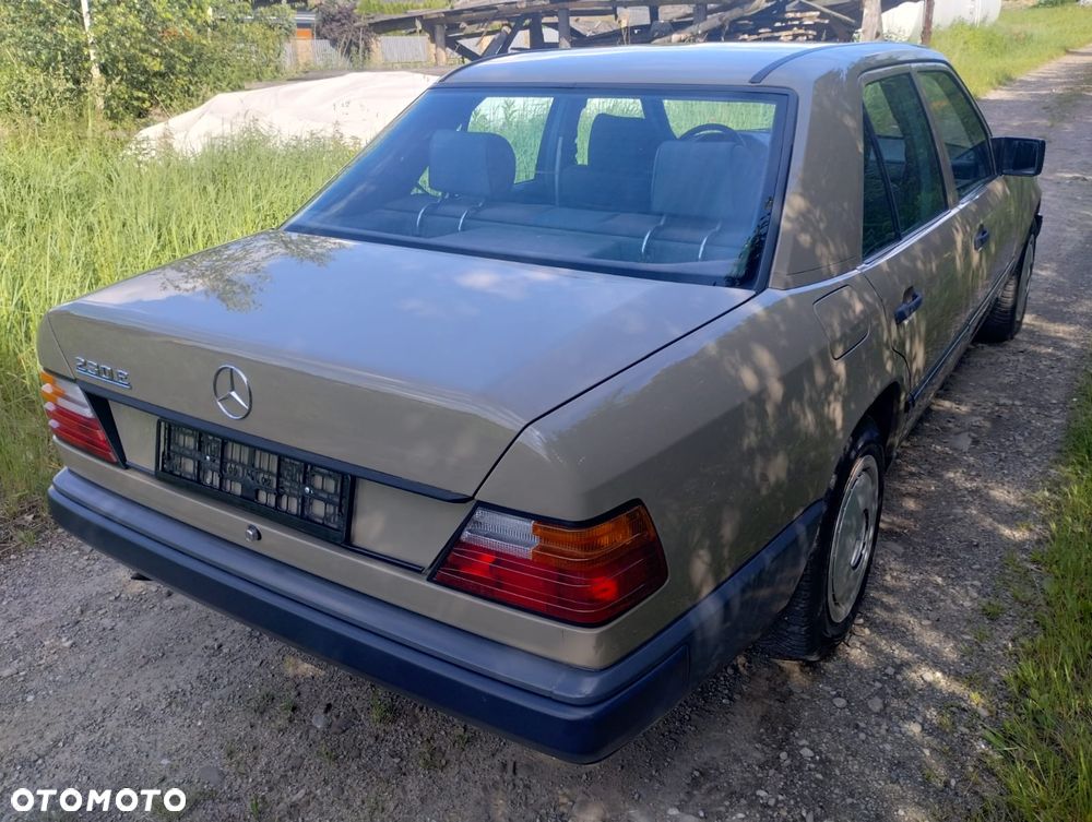 Mercedes-Benz W124 (1984-1993) - 3