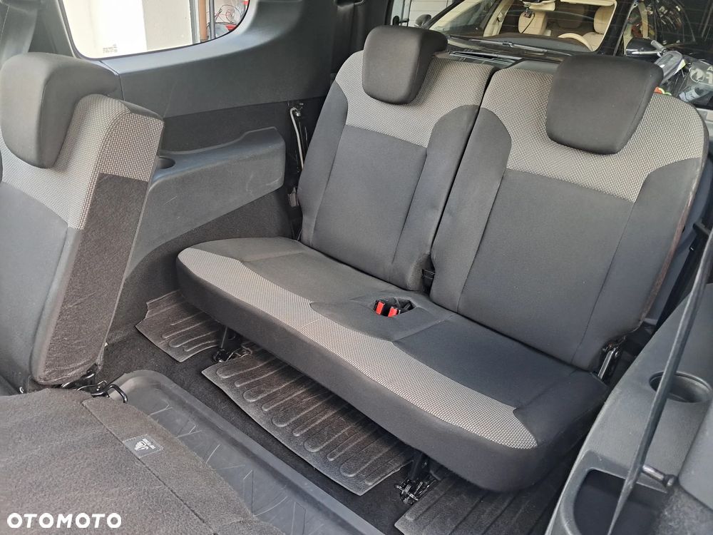Dacia Lodgy - 17