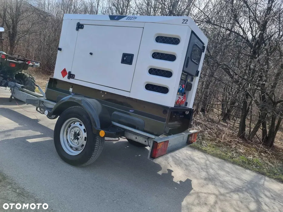 Mitsubishi SDMO R22kv Agregat Prądotwórczy Jezdny Jak Nowy 1990h Mitsubishi 2014r - 4