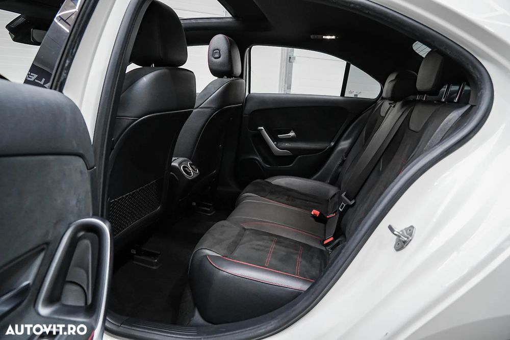 Mercedes-Benz A 180 7G-DCT AMG Line - 8
