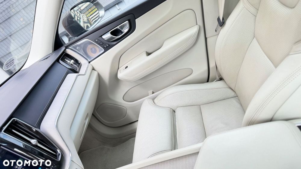Volvo XC 60 D5 AWD Geartronic Inscription - 9