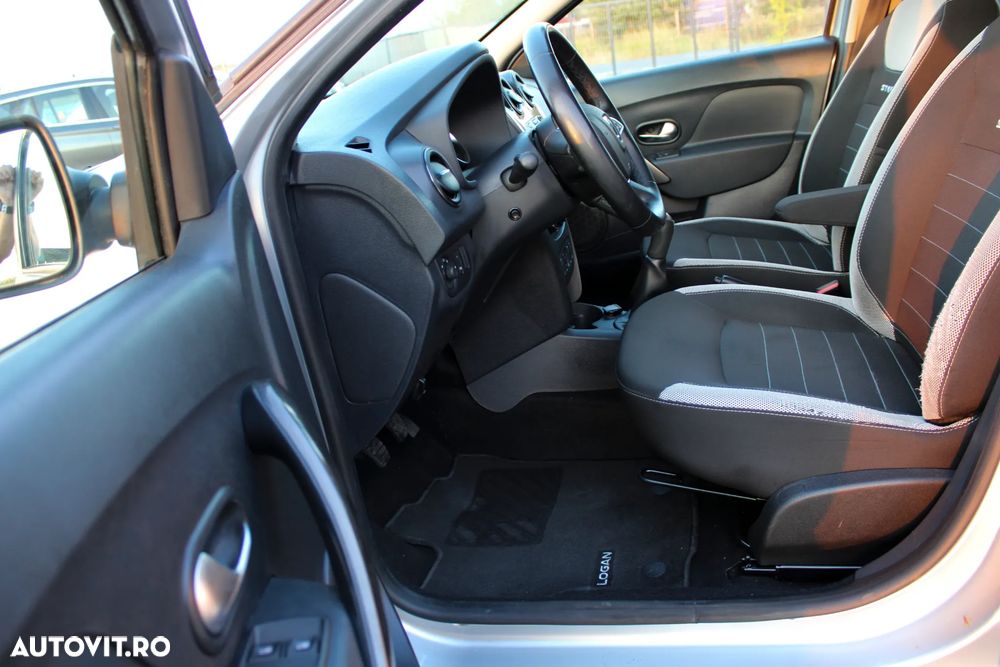 Dacia Logan MCV Blue dCi 95 Stepway - 11