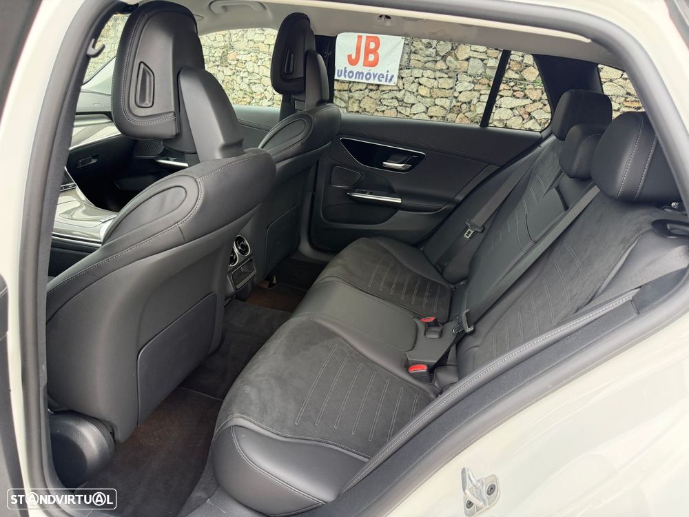 Mercedes-Benz C 300 e AMG Line - 13