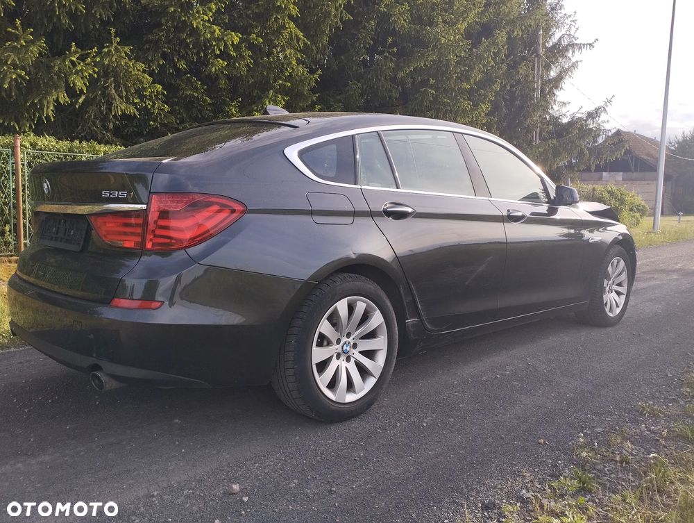 BMW 5GT 535i - 10