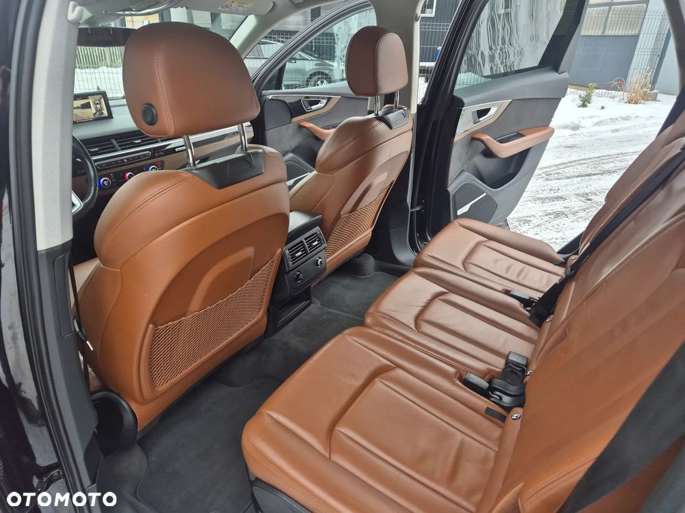 Audi Q7 - 10