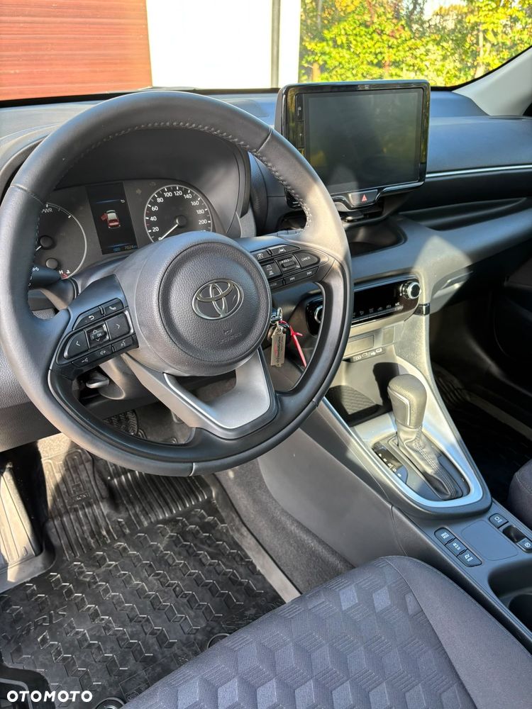 Toyota Yaris - 11