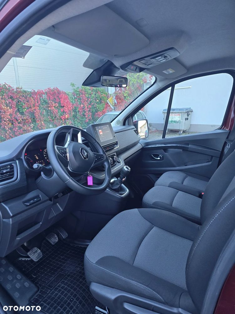 Renault Trafic - 11