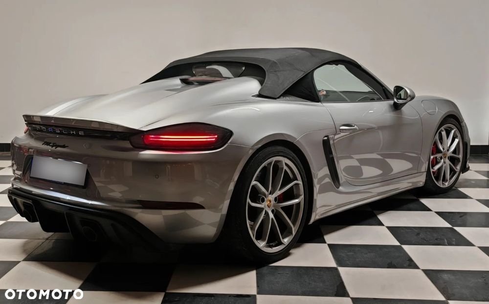 Porsche 718 Spyder Spyder - 3