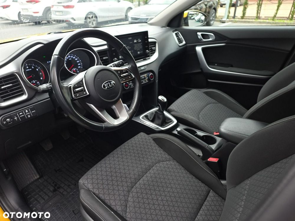 Kia XCeed 1.5 T-GDI M - 9