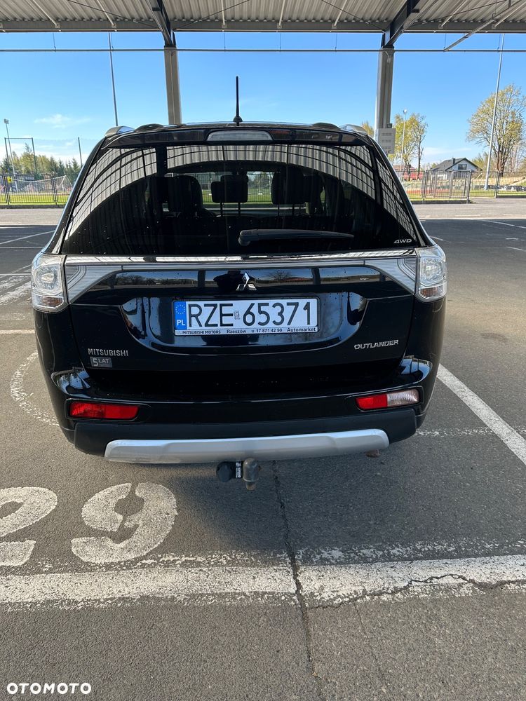 Mitsubishi Outlander 2.2 DI-D Instyle SDA 4WD - 1