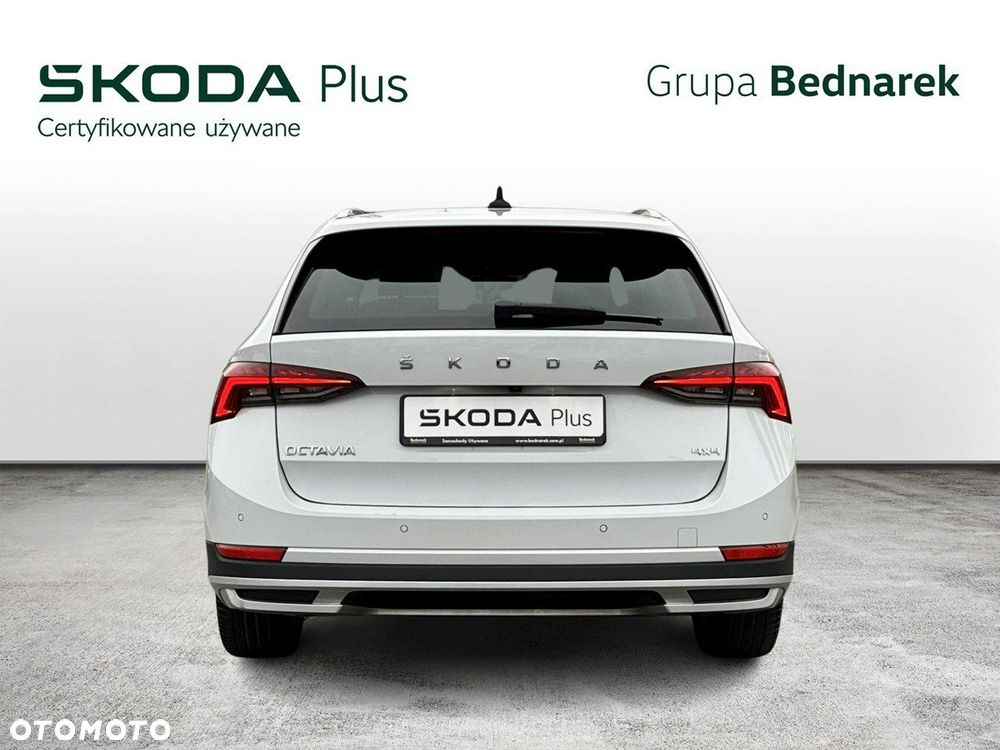 Skoda Octavia 2.0 TSI 4x4 Scout DSG - 4