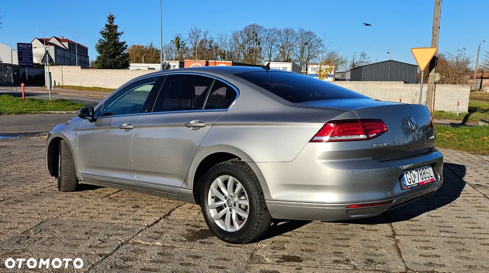 Volkswagen Passat 2.0 TDI BMT Comfortline - 5