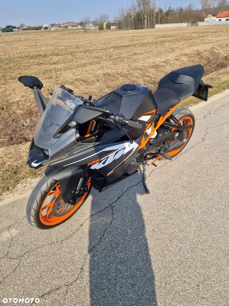 KTM RC 125 - 11