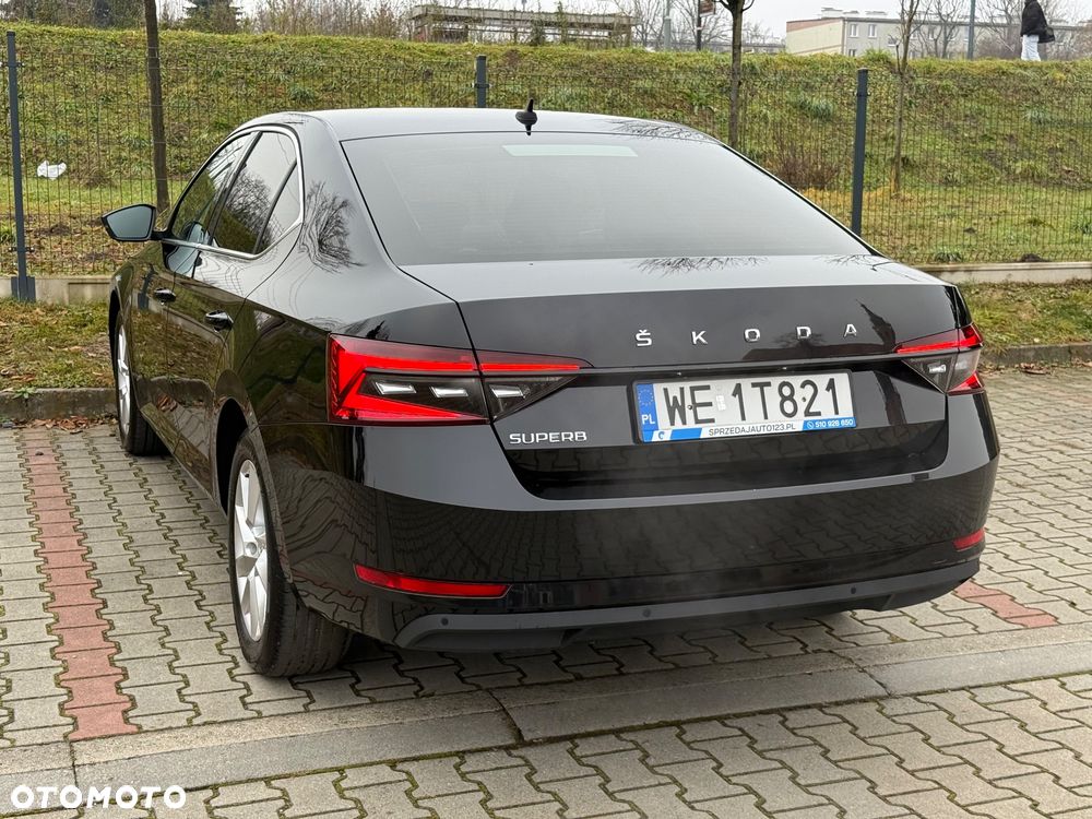Skoda Superb 2.0 TDI SCR Ambition - 33