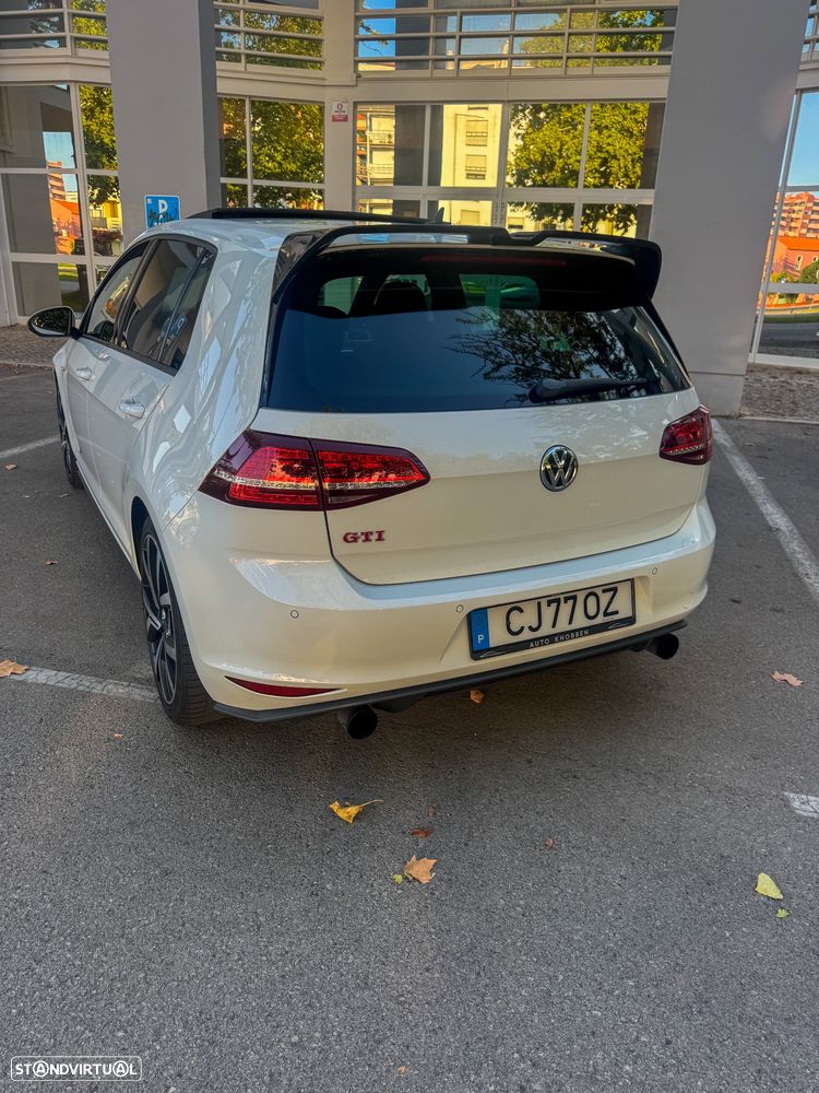 VW Golf 2.0 TSi GTi Performance - 14