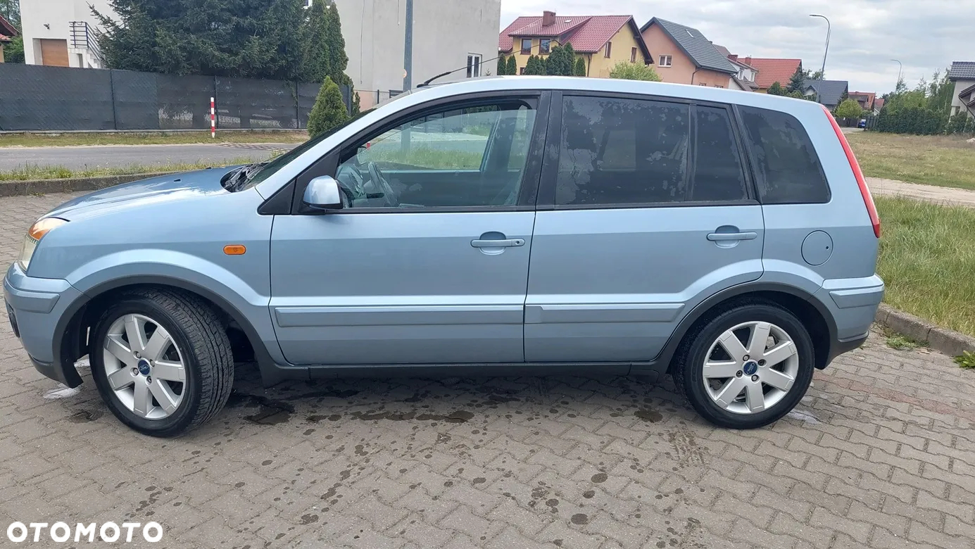 Ford Fusion - 2