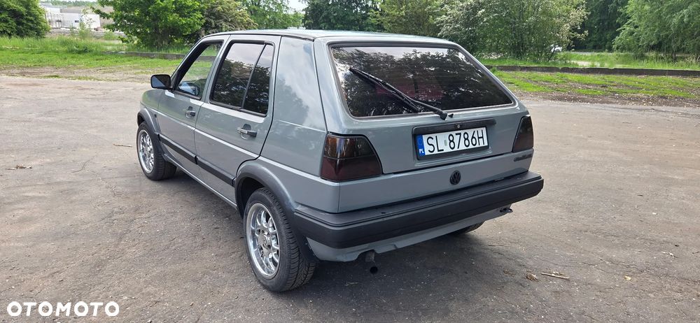 Volkswagen Golf 1.6 CL - 5