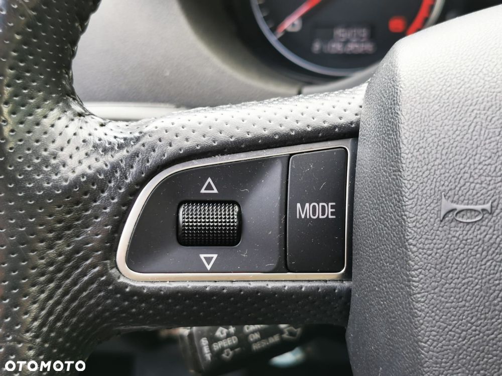 Audi A3 Sportback 2.0 TDI DPF quattro Ambition - 14