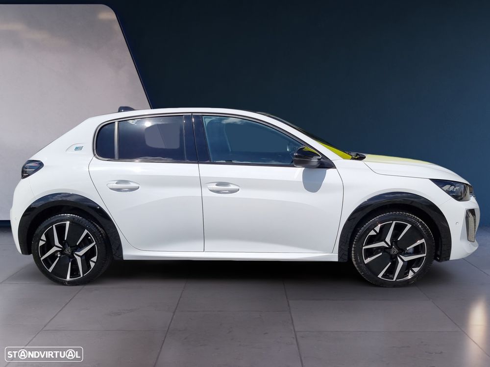 Peugeot e-208 51 kWh GT - 4