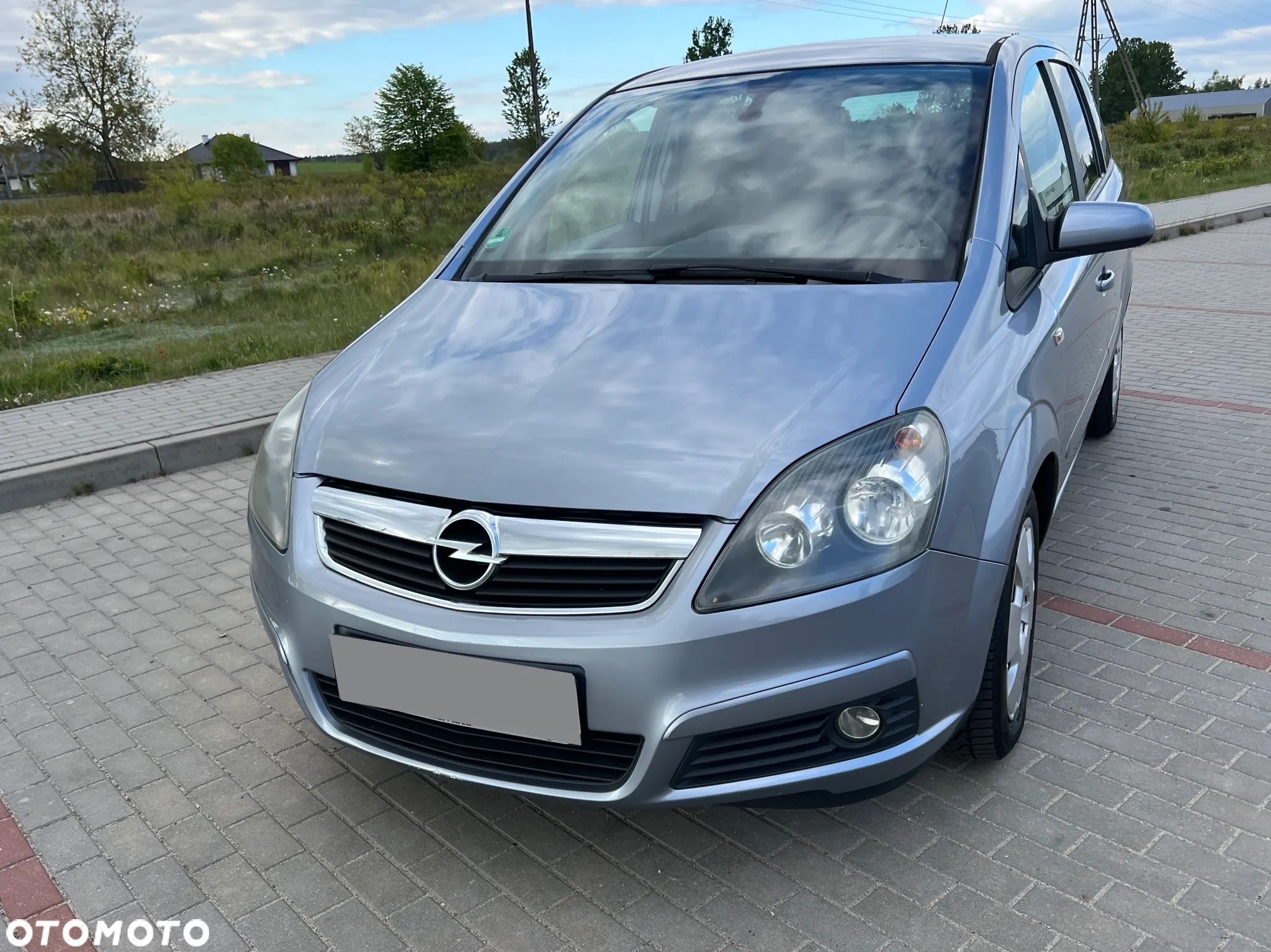 Opel Zafira 1.8 Elegance - 1