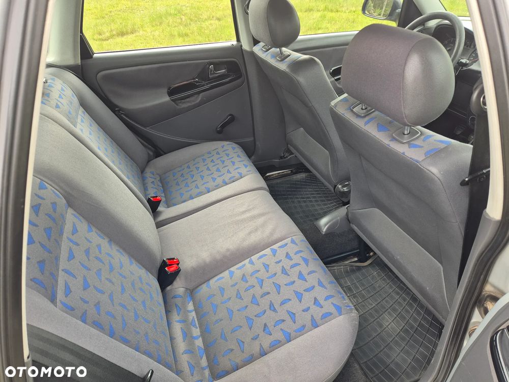 Seat Ibiza 1.4 16V Entry - 9