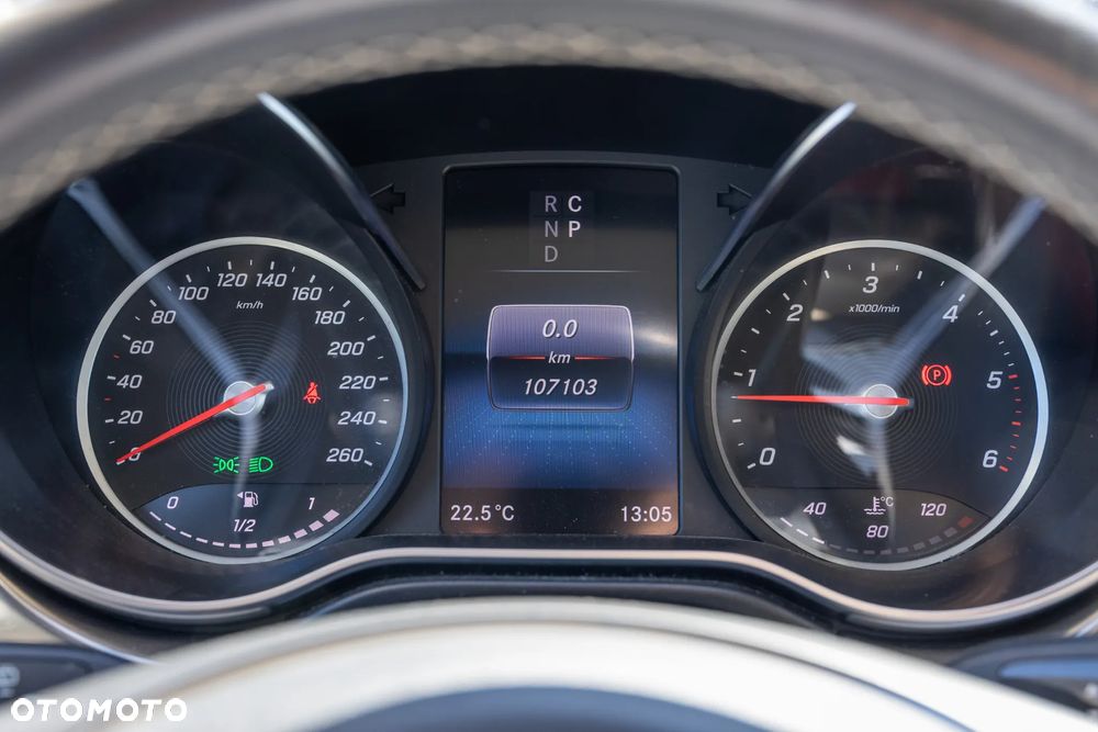 Mercedes-Benz Klasa V 300 d 4-Matic Exclusive 9G-Tronic (d³ugi) - 25