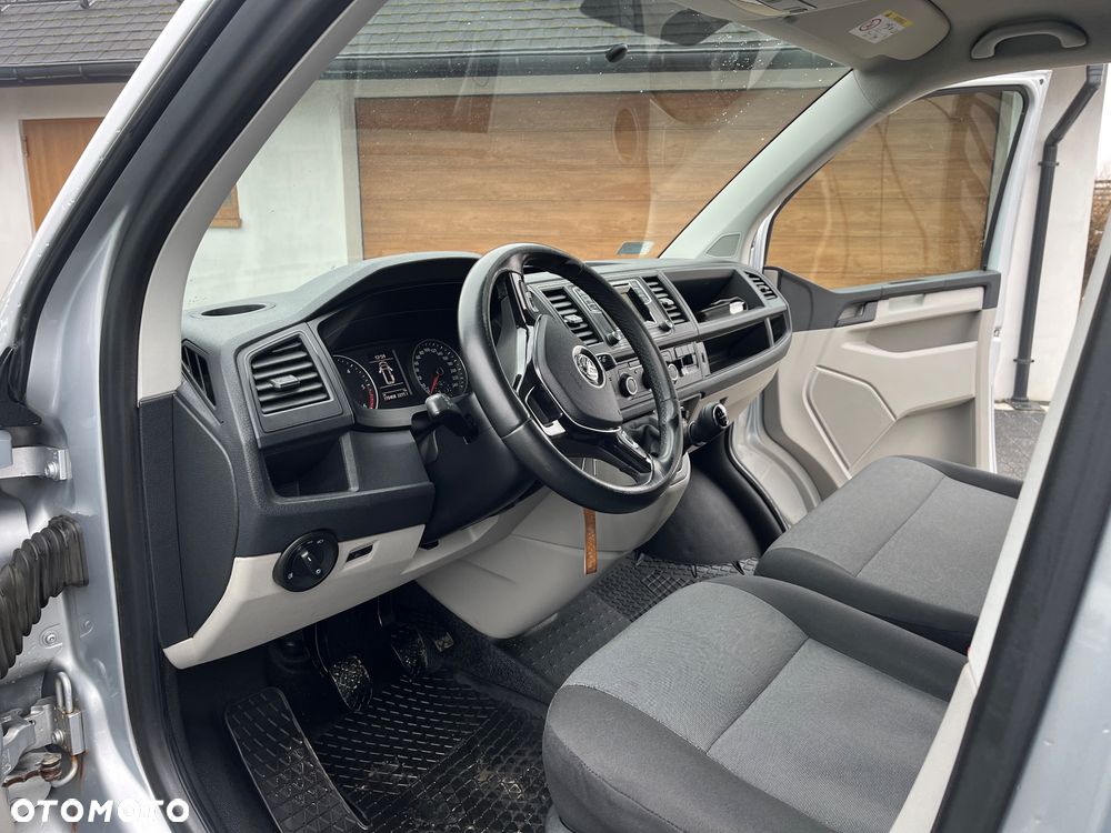 Volkswagen Transporter - 7