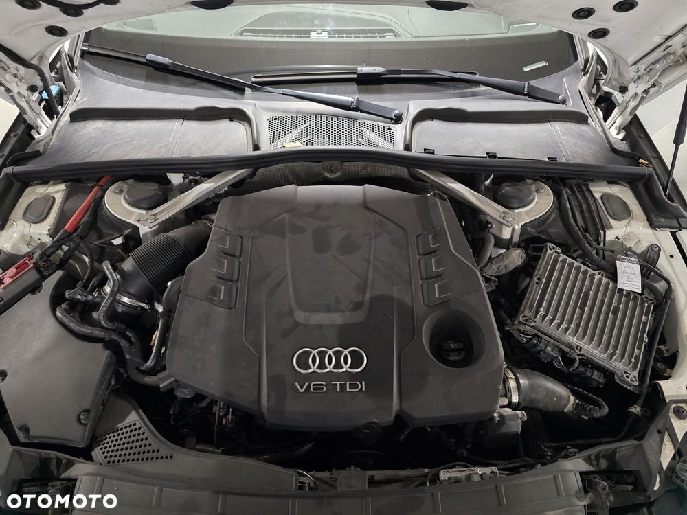 Audi A4 Avant 3.0 TDI S tronic - 20