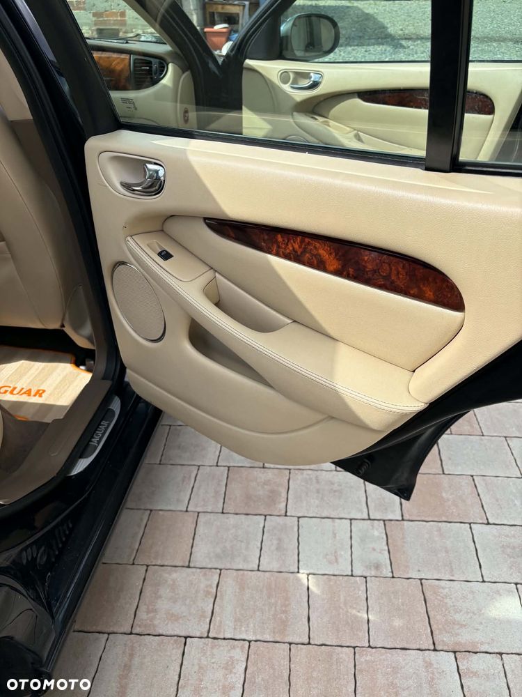 Jaguar X-Type 2.0 D Entry/Classic - 12
