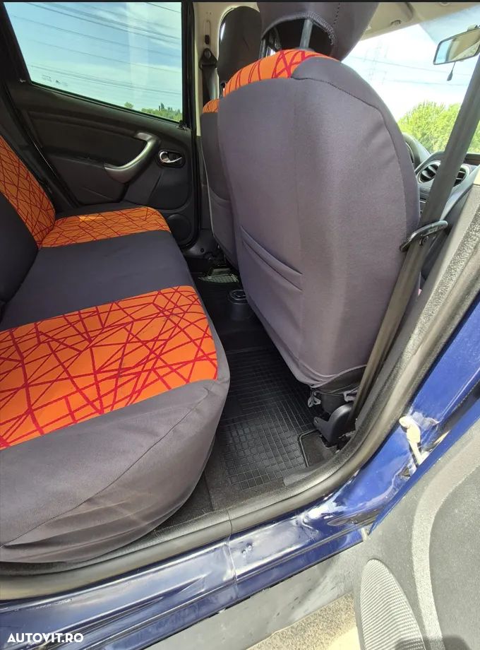 Dacia Duster 1.6 4x4 Laureate - 10