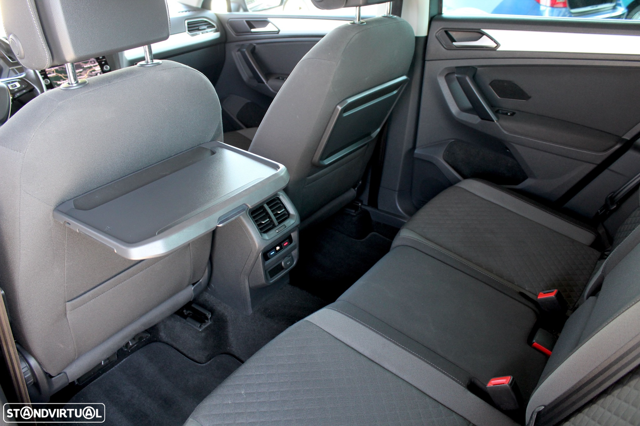 VW Tiguan 2.0 TDI Confortline - 8