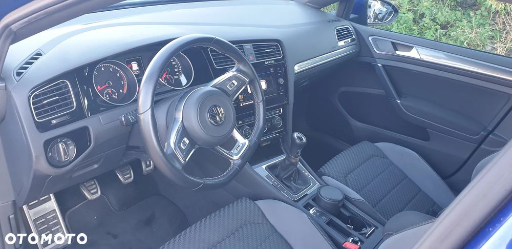 Volkswagen Golf 1.5 TSI OPF R-Line - 15