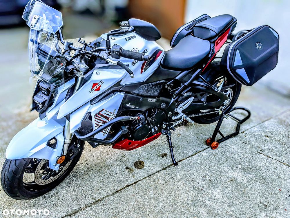 Suzuki GSX