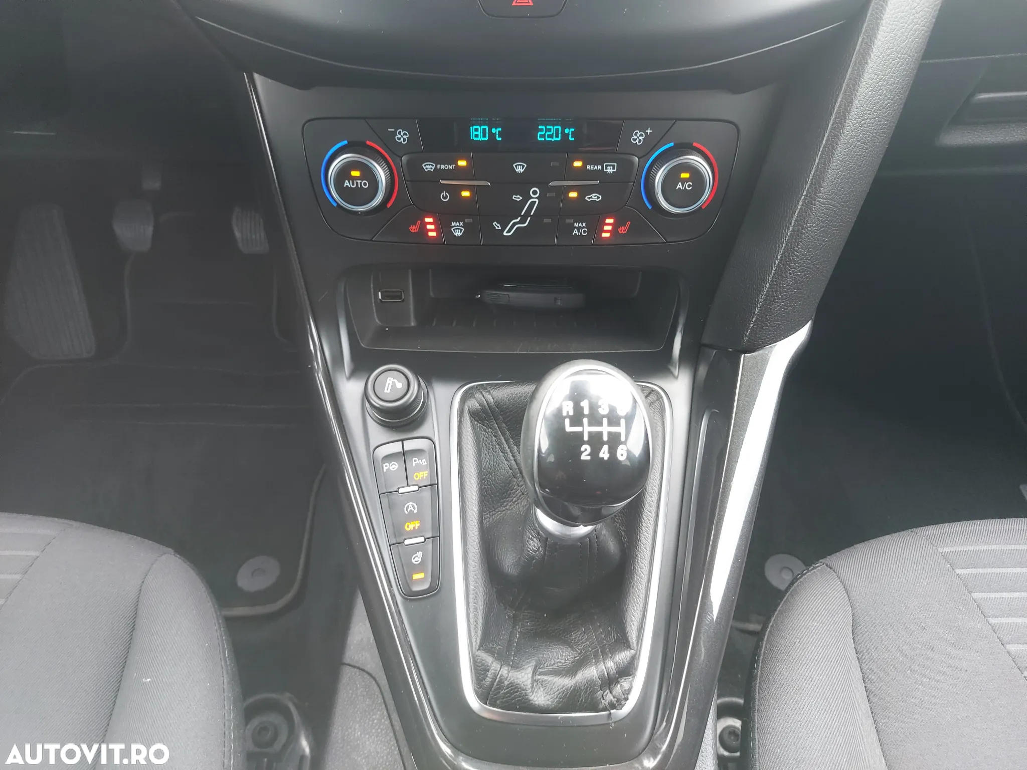 Ford Focus 1.5 EcoBlue Start-Stopp-System TITANIUM - 8