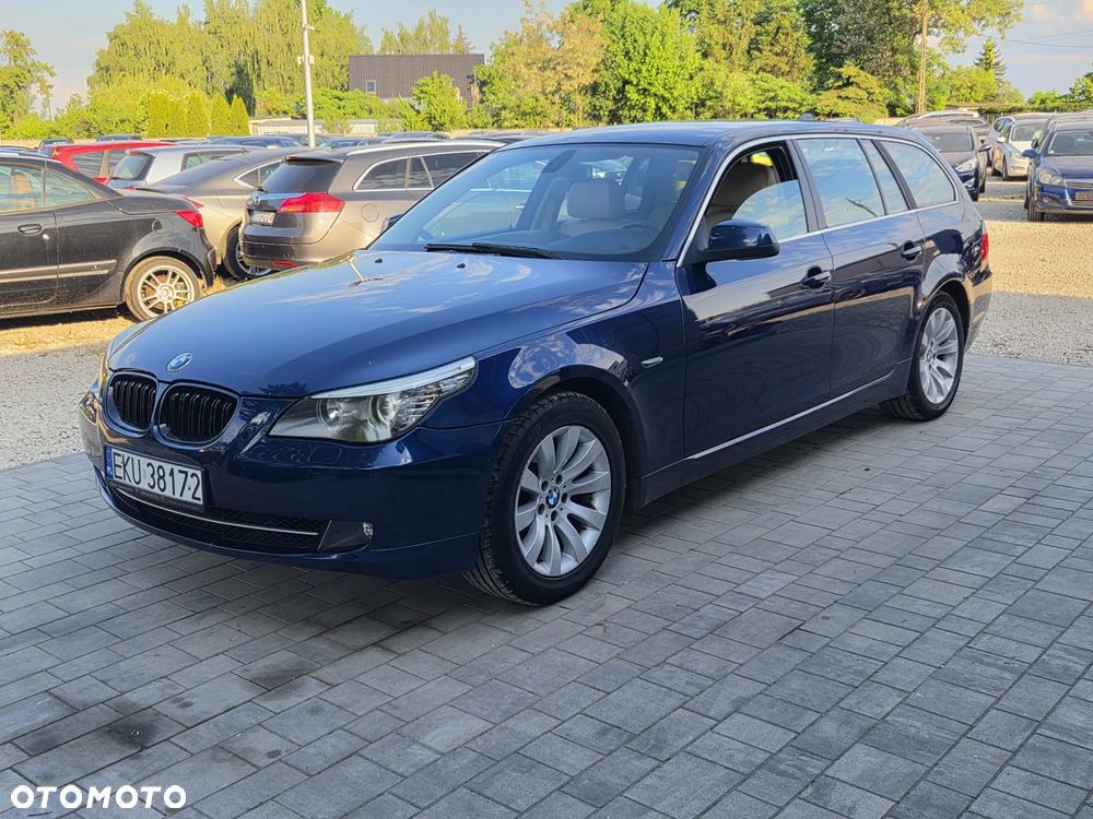 BMW Seria 5 520i - 4