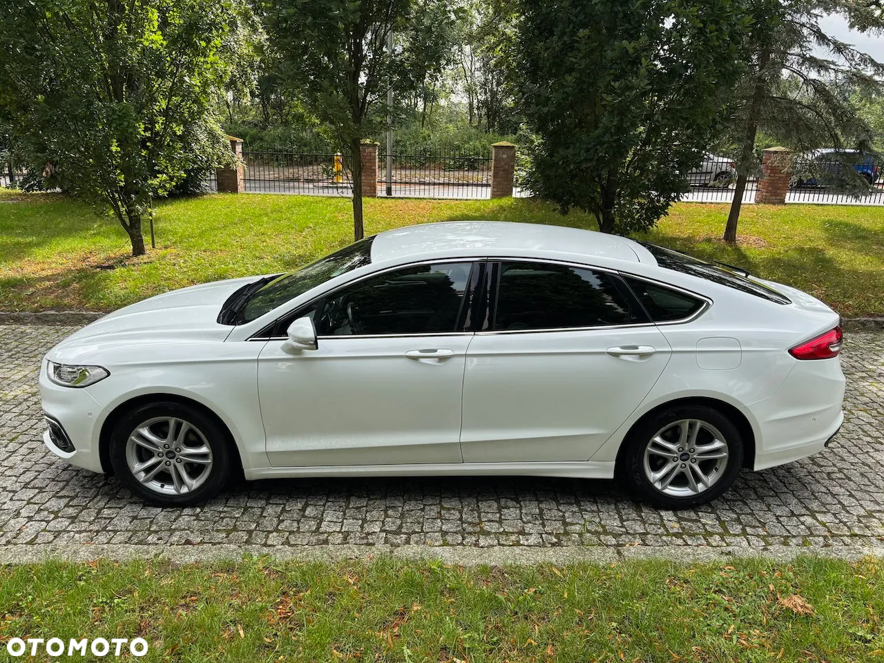 Ford Mondeo 2.0 EcoBlue Titanium - 4