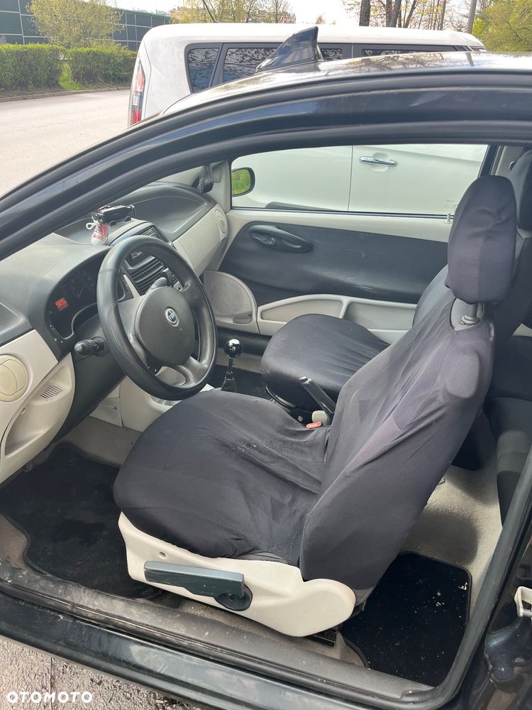 Fiat Punto 1.2 8V Dynamic - 9