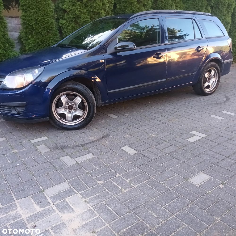 Opel Astra 1.7 CDTI Essentia - 9