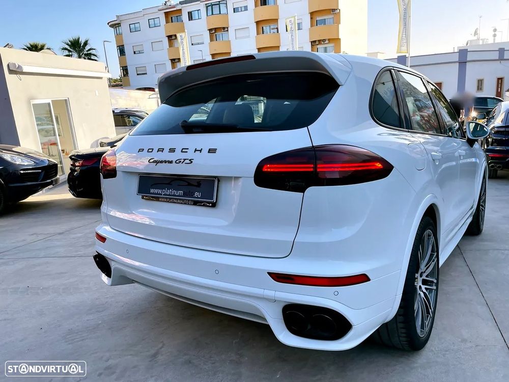 Porsche Cayenne GTS - 4