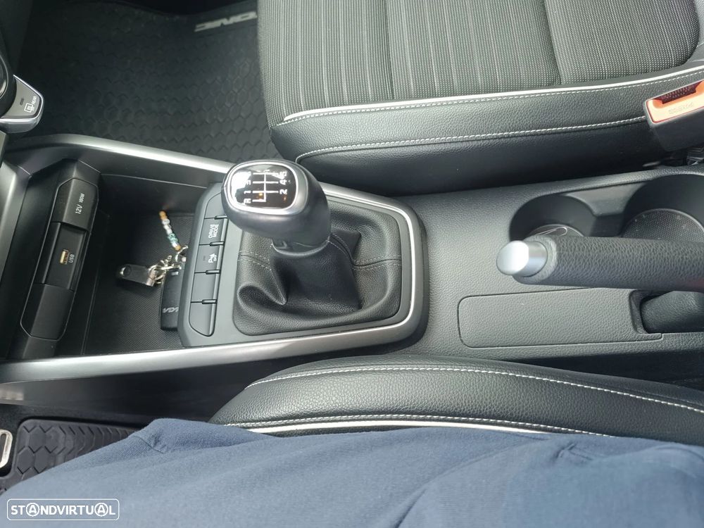 Kia Stonic - 28