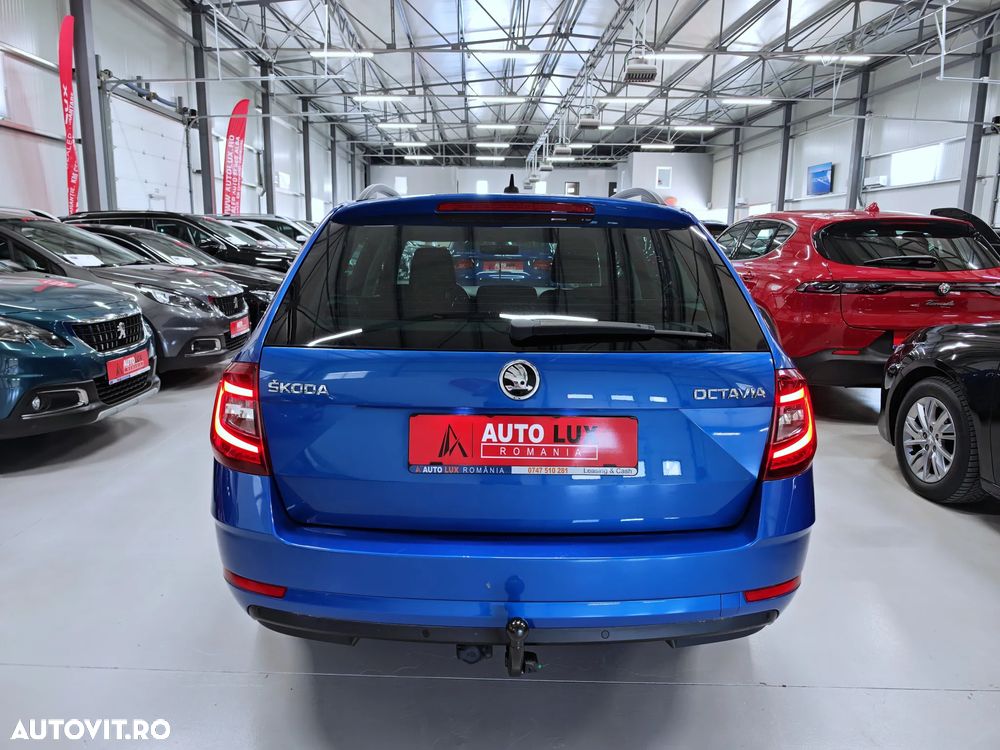 Skoda Octavia 1.6 TDI DSG Ambition - 32