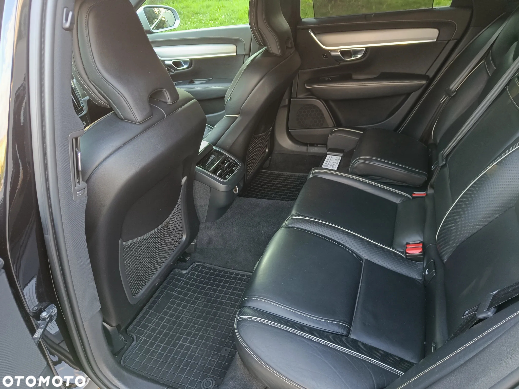 Volvo V90 T5 R-Design - 24