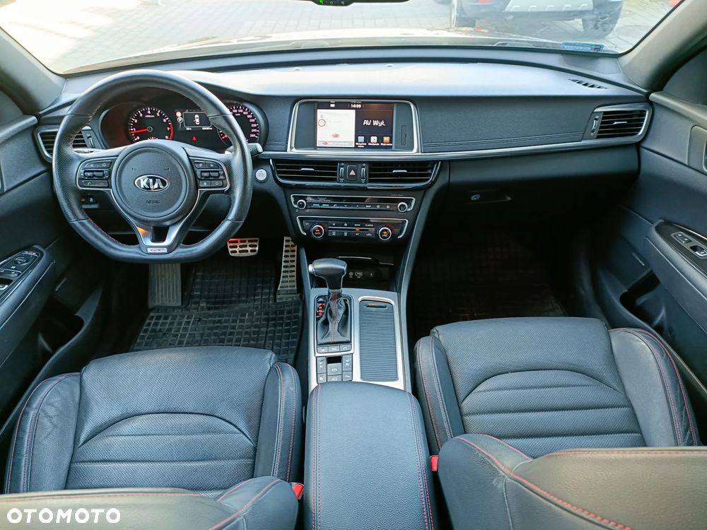 Kia Optima - 14