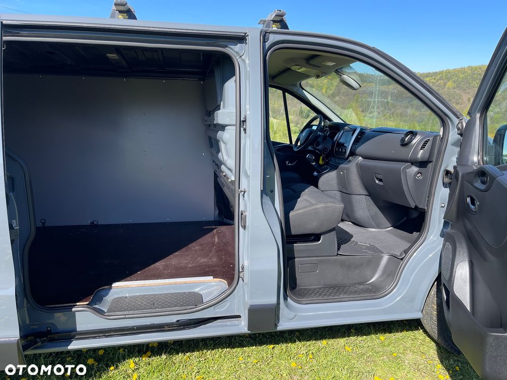 Renault Trafic - 25