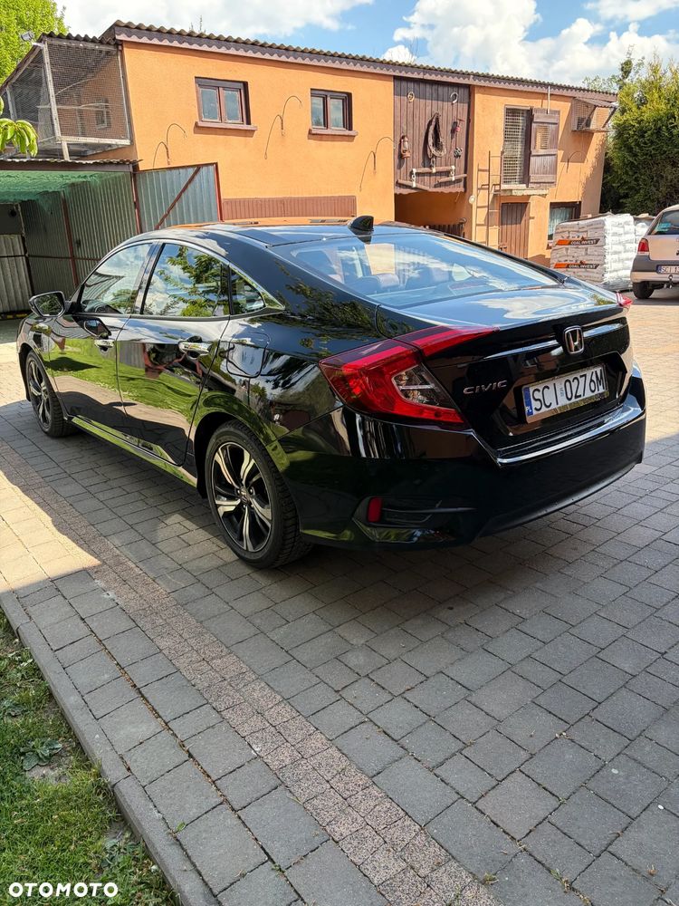 Honda Civic 1.5 T Elegance - 11
