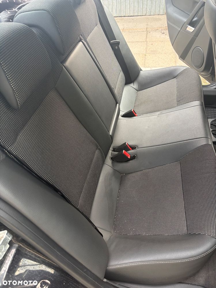 Opel Vectra 1.9 CDTI Sport / GTS - 11