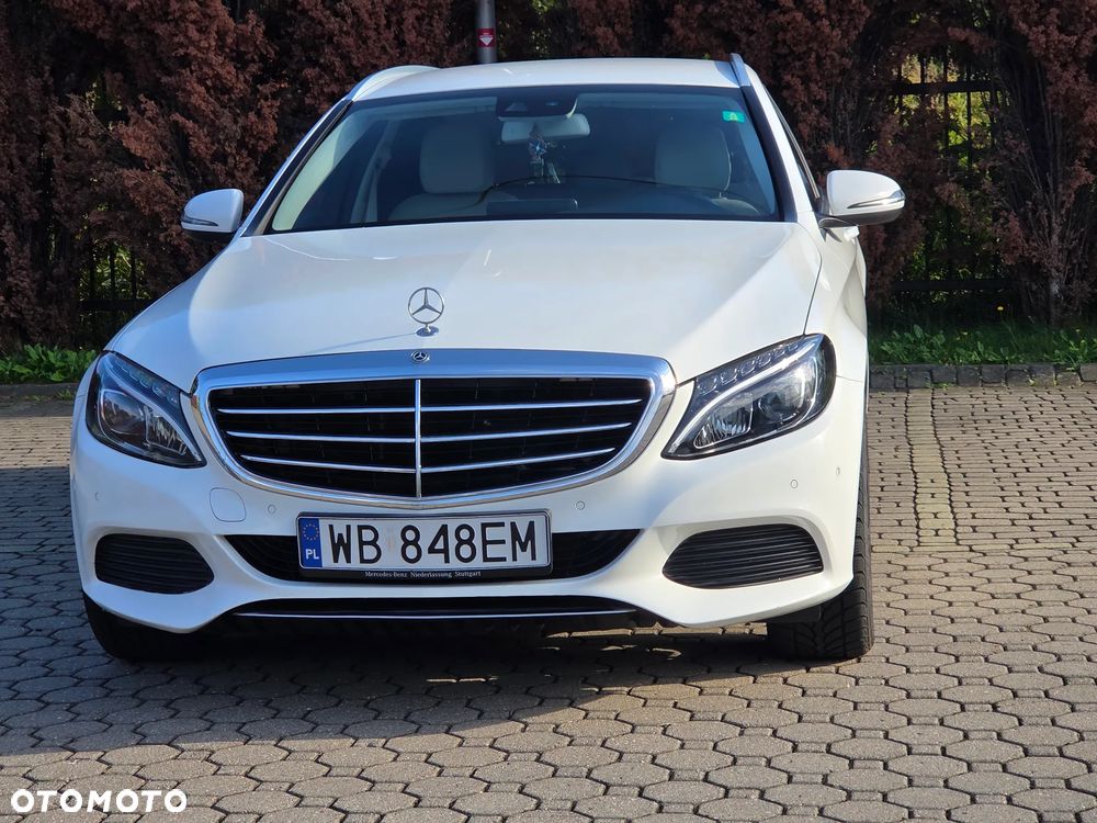 Mercedes-Benz Klasa C 200 7G-TRONIC Exclusive - 28
