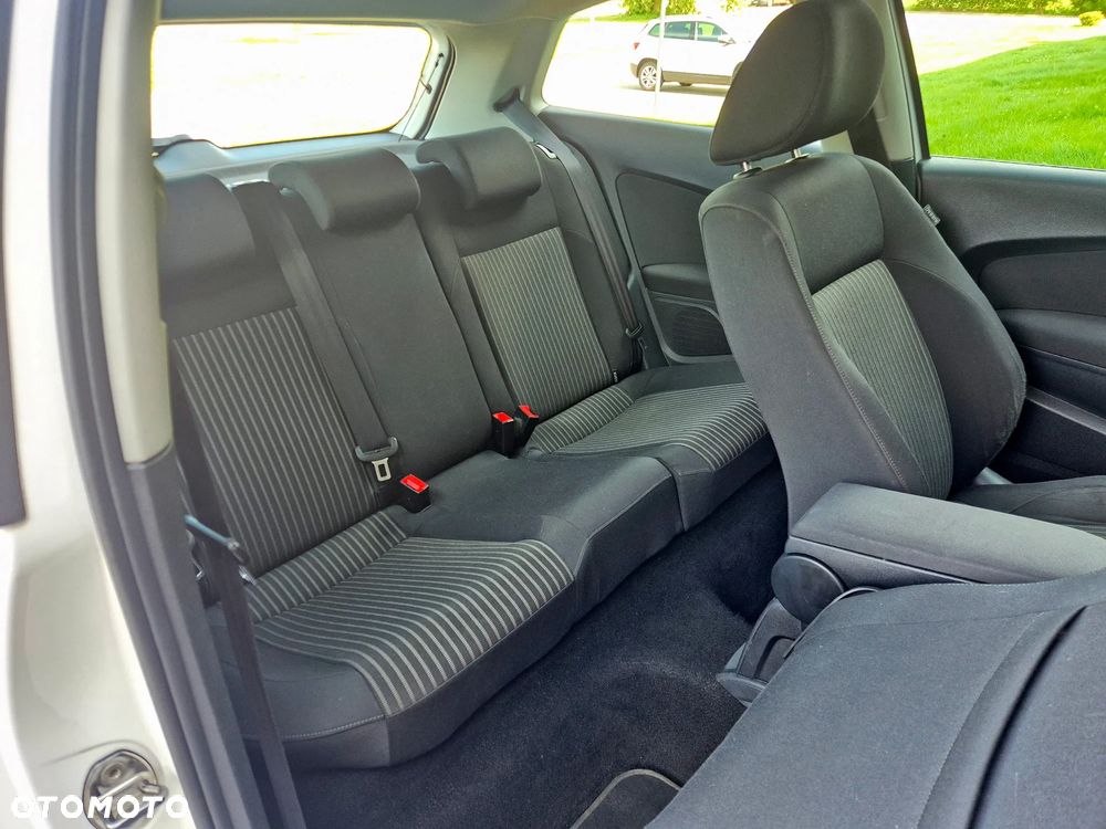 Volkswagen Polo 1.4 16V Highline - 18