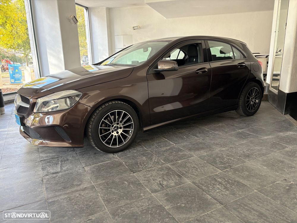 Mercedes-Benz A 180 d BlueEFFICIENCY Edition - 2