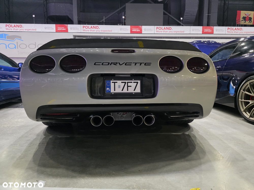 Chevrolet Corvette - 5